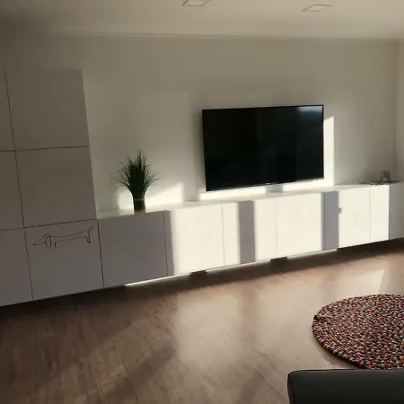 Haus *