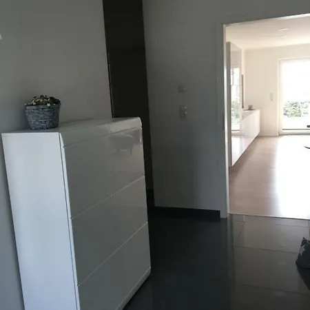 Haus *
