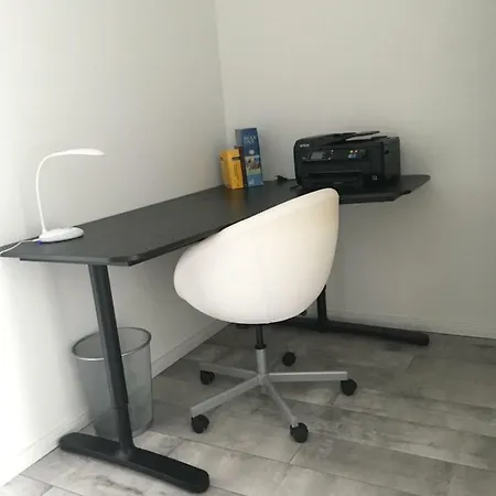 Haus * Хандевит